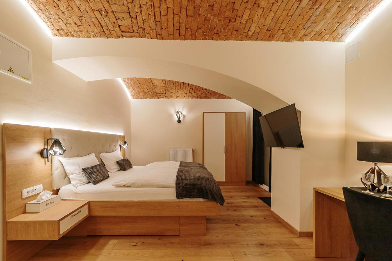 Operna Klet Hotel Lubiana